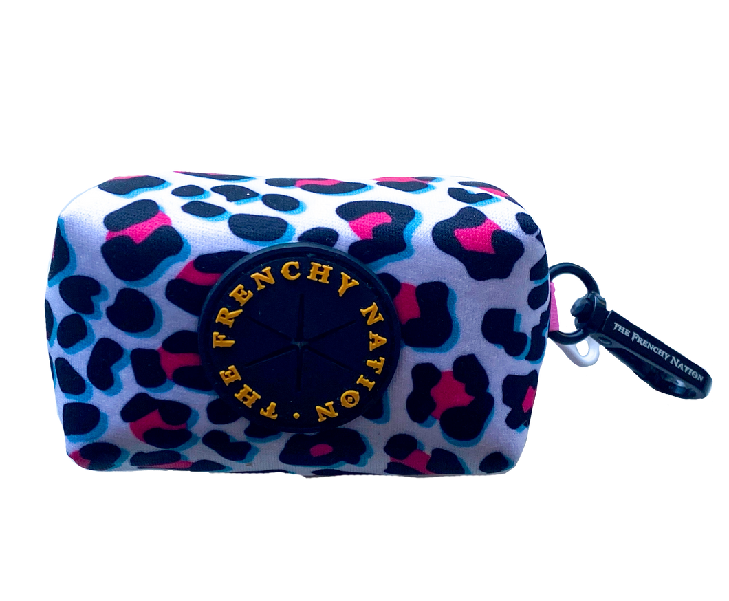 ✨NEW ARRIVAL✨ “WILD AT HEART” Waste bag holder